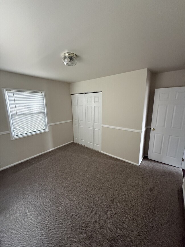 Building Photo - 1308 Harrison Rd