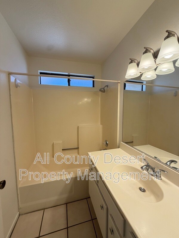 Building Photo - 74350 Magnesia Falls Dr
