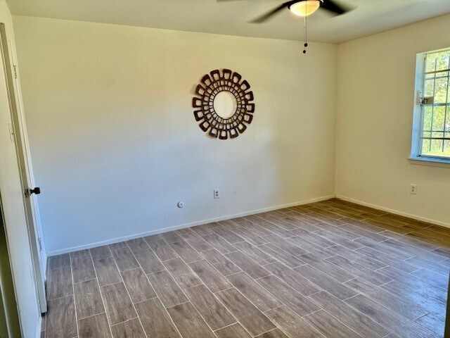 Building Photo - 7907 Locksley Rd