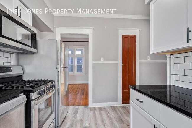 Building Photo - 796 Columbus Pkwy