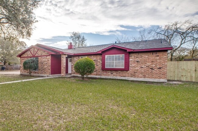 Primary Photo - 1003 W Nelda Rd