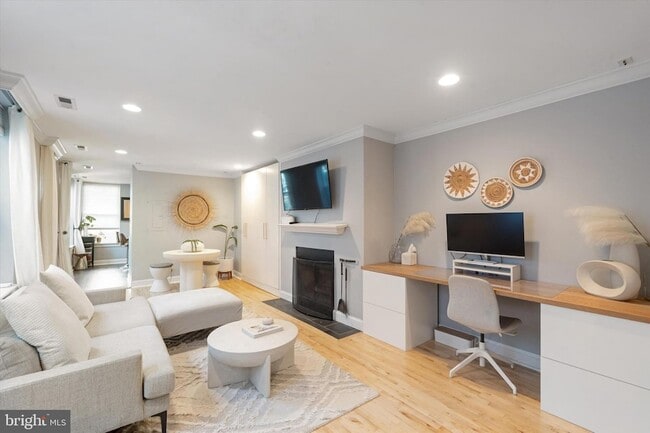 Building Photo - 1719-21 Wallace St