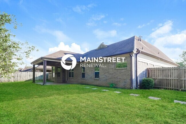 Building Photo - 4 Bedroom Pet-Friendly Home in MEMPHIS, TN with Main Street Renewal