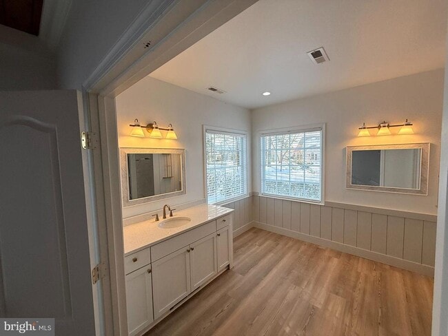 Building Photo - 29679 Janets Way