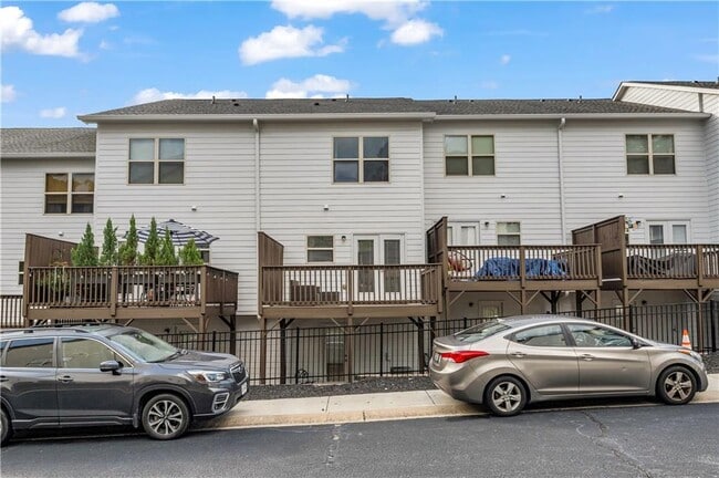 Building Photo - 3014 Liberty Way NW