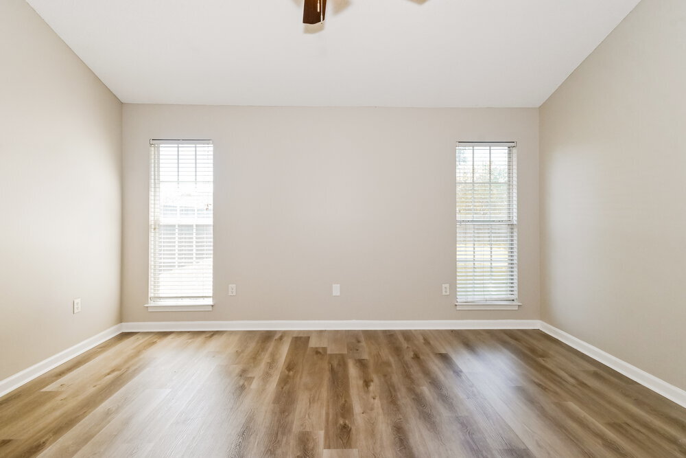 Building Photo - 7892 Jane Ayre Dr