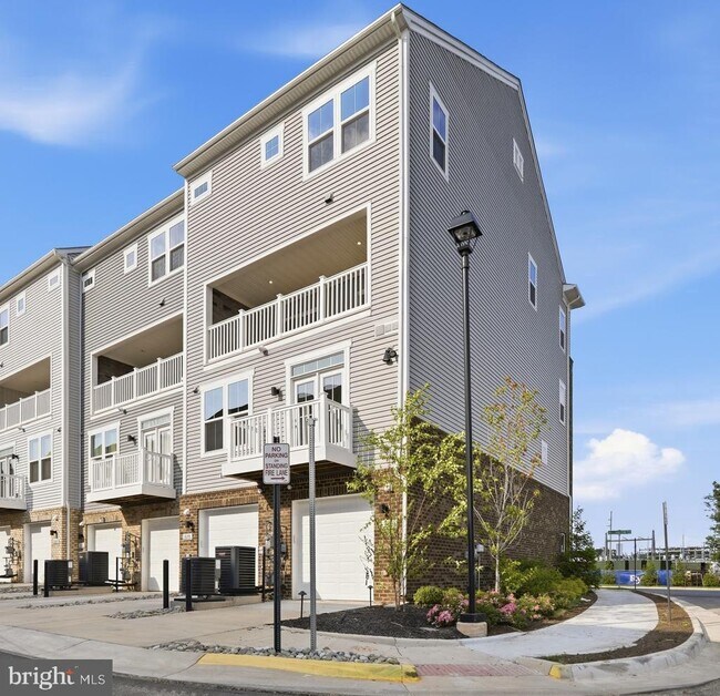 Building Photo - 8046 Williamson Blvd