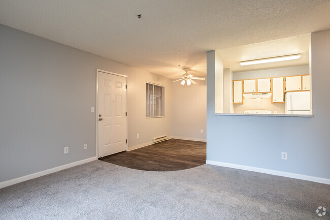 1BR, 1BA - 685SF - ALDERWOOD PARK