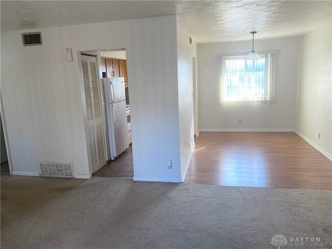 Building Photo - 2032 Emerson Ave