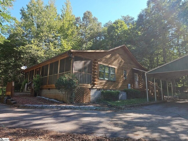 Building Photo - 121 Cater Dr