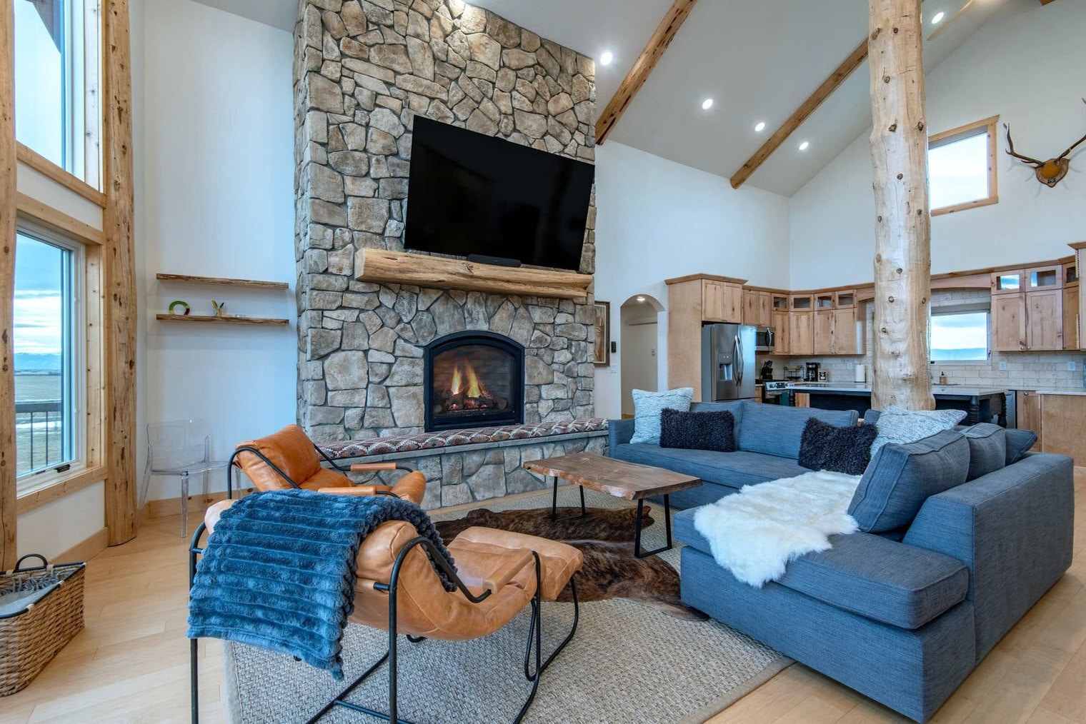 Building Photo - 4535 Roxanne St