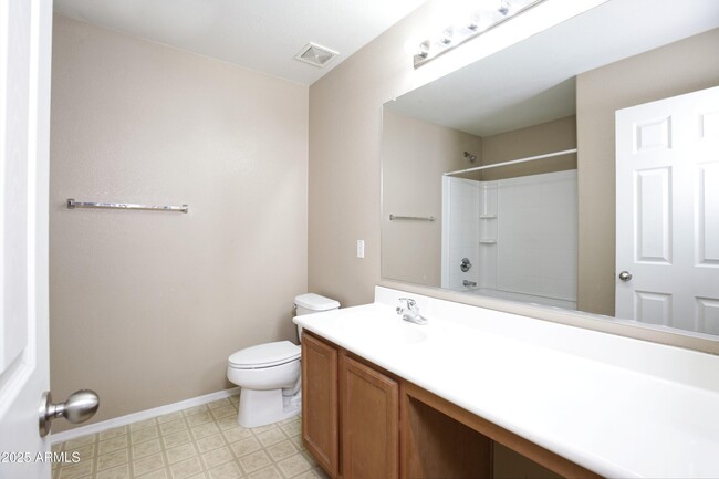 Building Photo - 18515 W Sunbelt Dr
