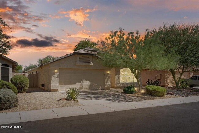 Primary Photo - 4322 E Lone Cactus Dr