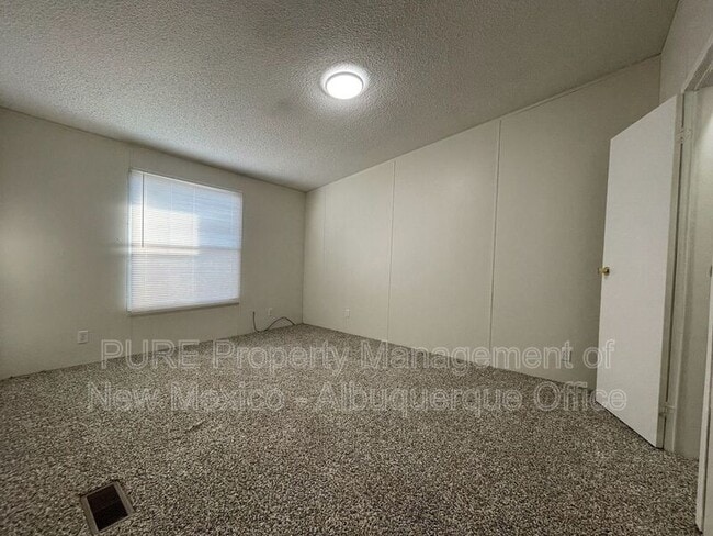 Building Photo - 11 Rd 2952