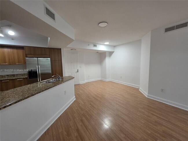 Building Photo - 510 NW 84th Ave