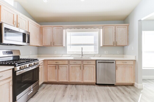 Building Photo - 29806 Morningmist Dr