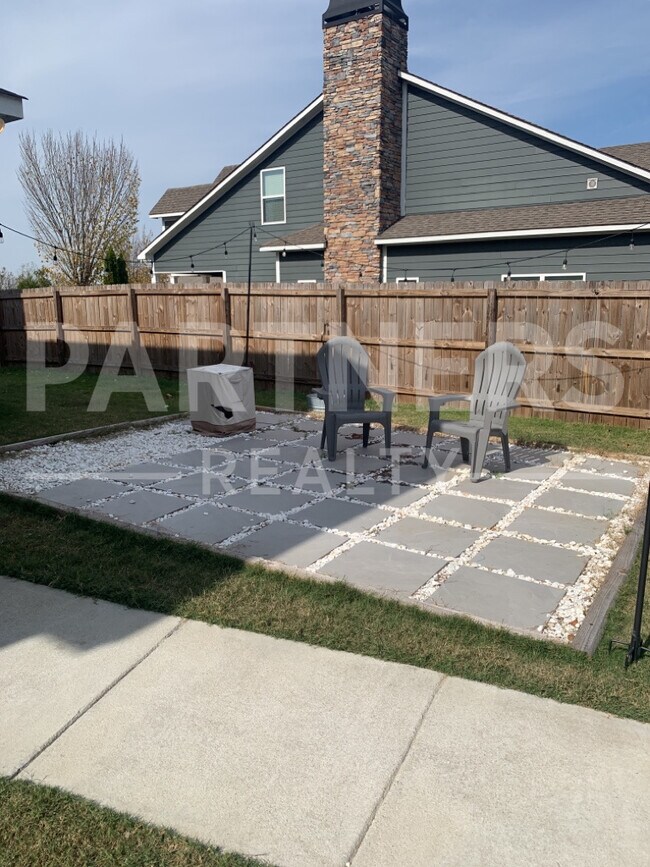 Building Photo - 170 Ave of Learning