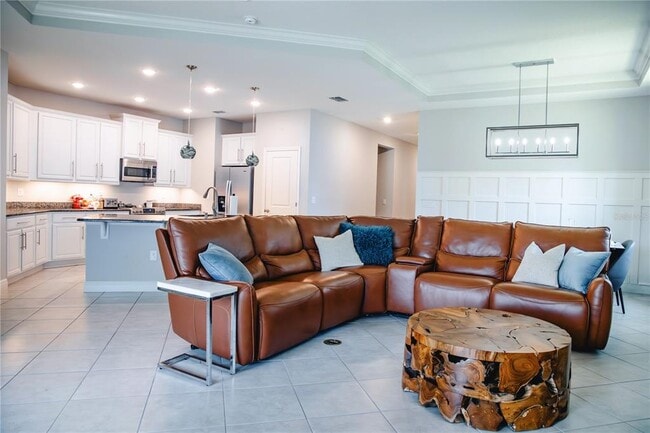 Building Photo - 10452 Laguna Plains Dr