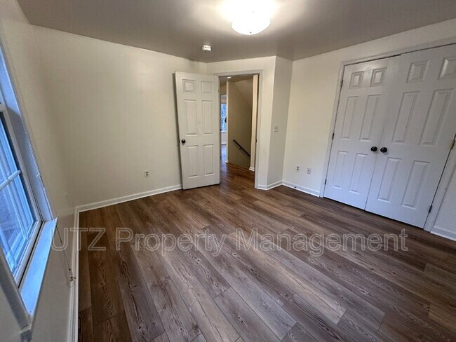 Building Photo - 80 Ridge Rd