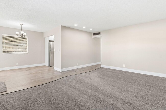 Building Photo - 141 Brittany Terrace