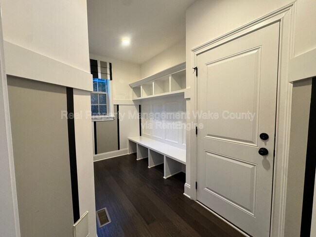 Building Photo - 1021 Keith Rd