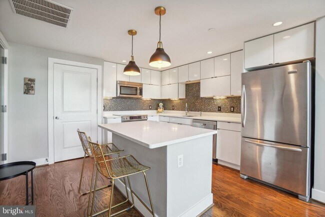 Building Photo - 2920 Georgia Ave NW