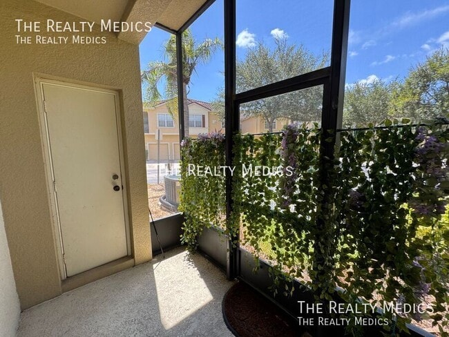 Building Photo - 2854 Oakwater Dr
