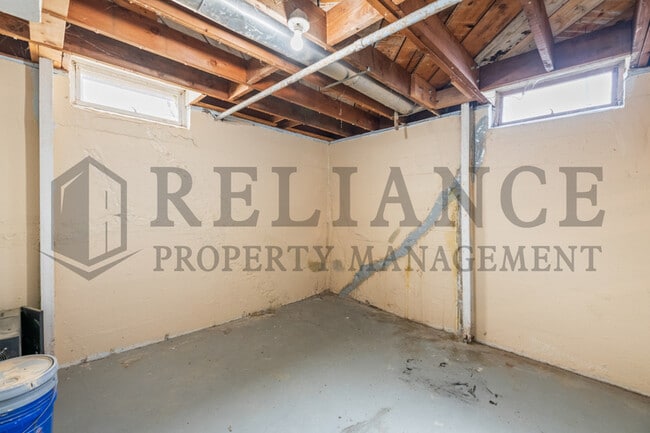 Building Photo - 363 N Woodlawn Blvd