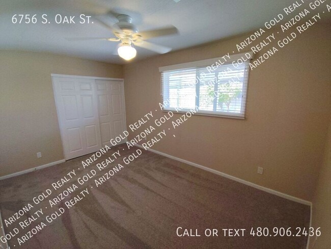 Building Photo - 6756 S Oak St