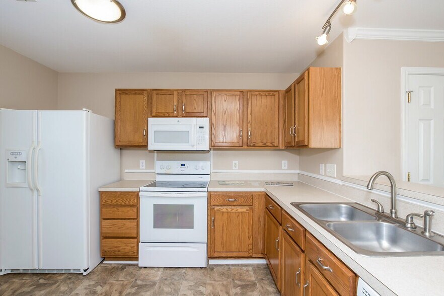Building Photo - 10030 Orchard Grass Ct