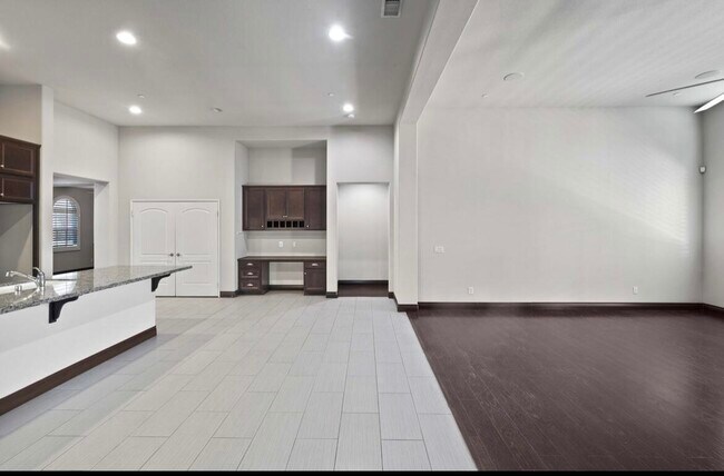 Building Photo - 41190 Corte Alto Collina