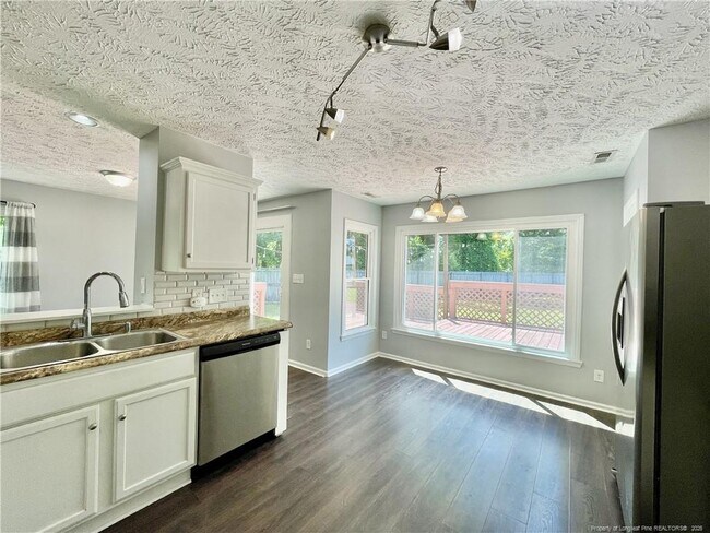 Building Photo - 4226 Donegal Dr