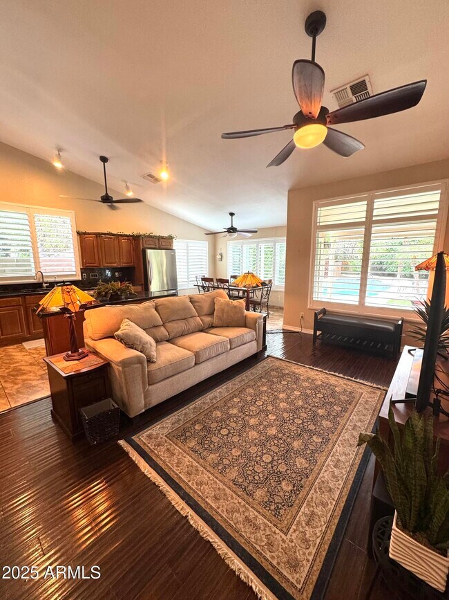 Building Photo - 4435 E Cathedral Rock Dr