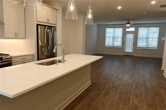 Building Photo - 5430 Howington Ct