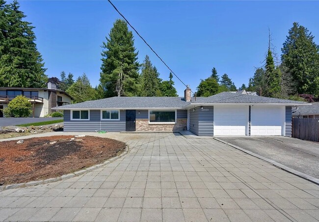 Building Photo - 22620 24th Ave S