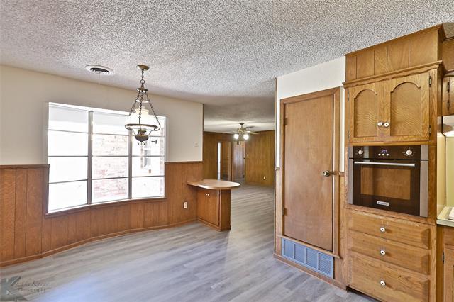 Building Photo - 3718 Brookhollow Dr