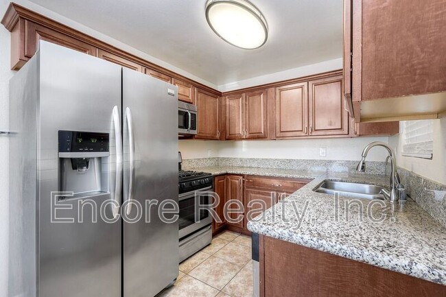 Building Photo - 6135 Chadwick Ave