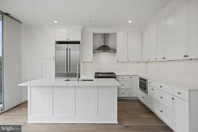 Primary Photo - 4319 Harrison St NW