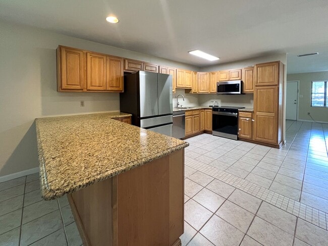 Building Photo - 4BR/3BA with Detached Garage Conversion Available Mid August! *Application Approved*