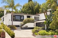 Building Photo - 9536 Cresta Dr