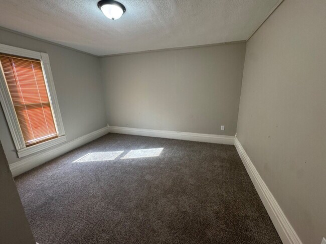 Building Photo - "Charming 4-Bedroom Home in Augusta with S...