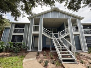 Building Photo - Lake Mary 3 Bedroom, 2 Bath Gated Condo wi...