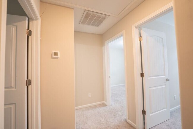 Building Photo - 92 Reese Way