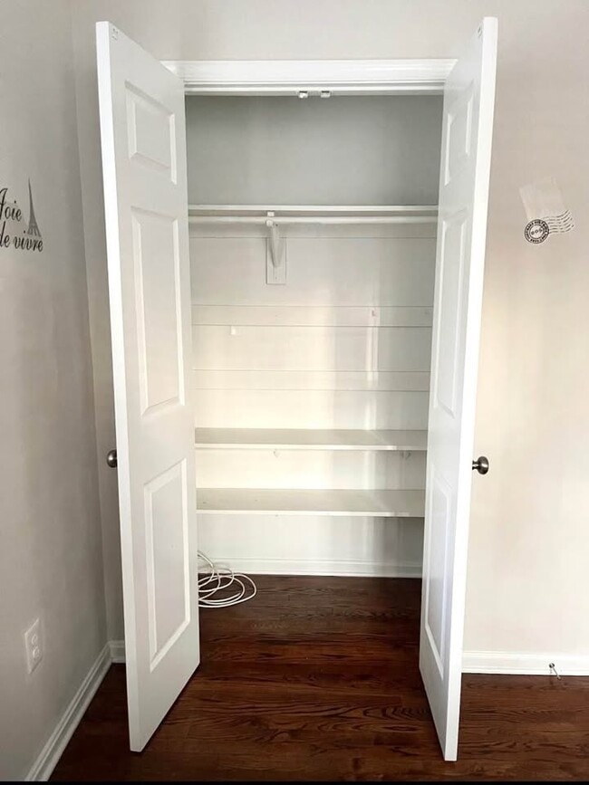 Building Photo - 3120 Creedon Dr