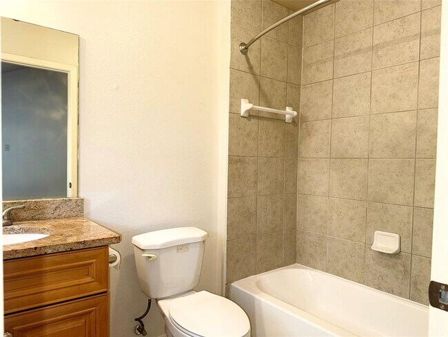 Building Photo - 10058 Emnora Ln