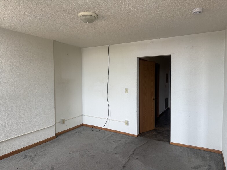 Building Photo - 1424 Tower Ave