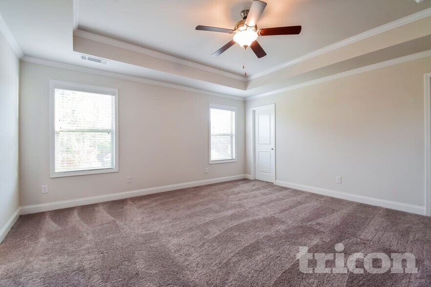 Building Photo - 4352 Bella View Dr