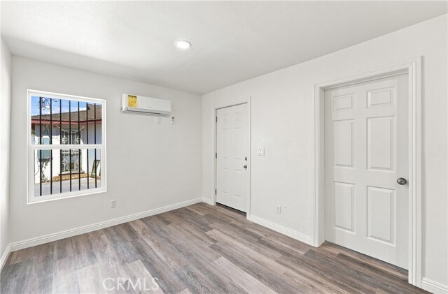 Building Photo - 10646 S Wilton Pl