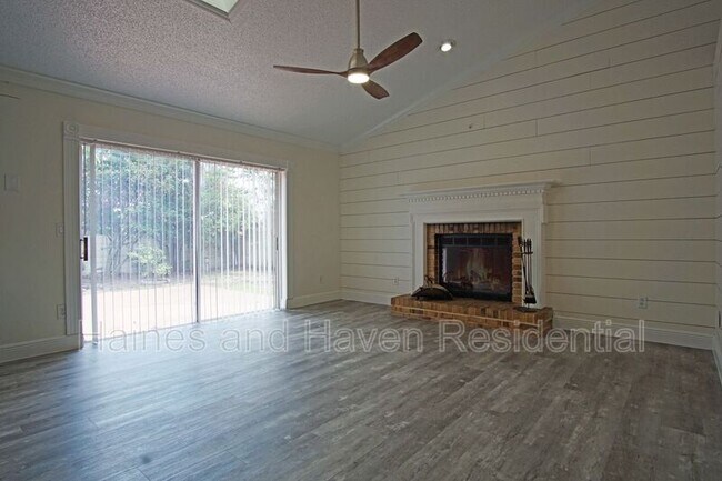 Building Photo - 4645 Saddle Creek Pl