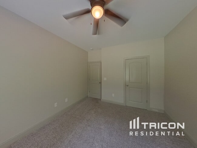 Building Photo - 3227 Brigadier Way SW